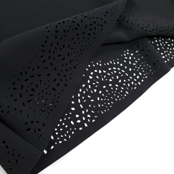 New Parker Black Embroidered Eyelet Bell Sleeve Dress Size Xs - Picture 3 of 14